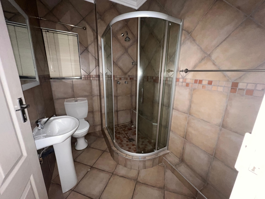To Let 2 Bedroom Property for Rent in Dassie Rand North West
